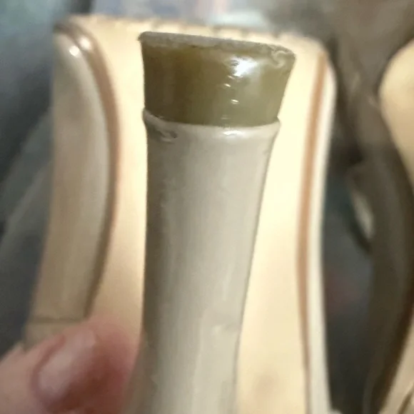 Patent Leather Chinese Laundry heels. *Like new!!** F*ck me pumps!!! - Picture 11 of 14